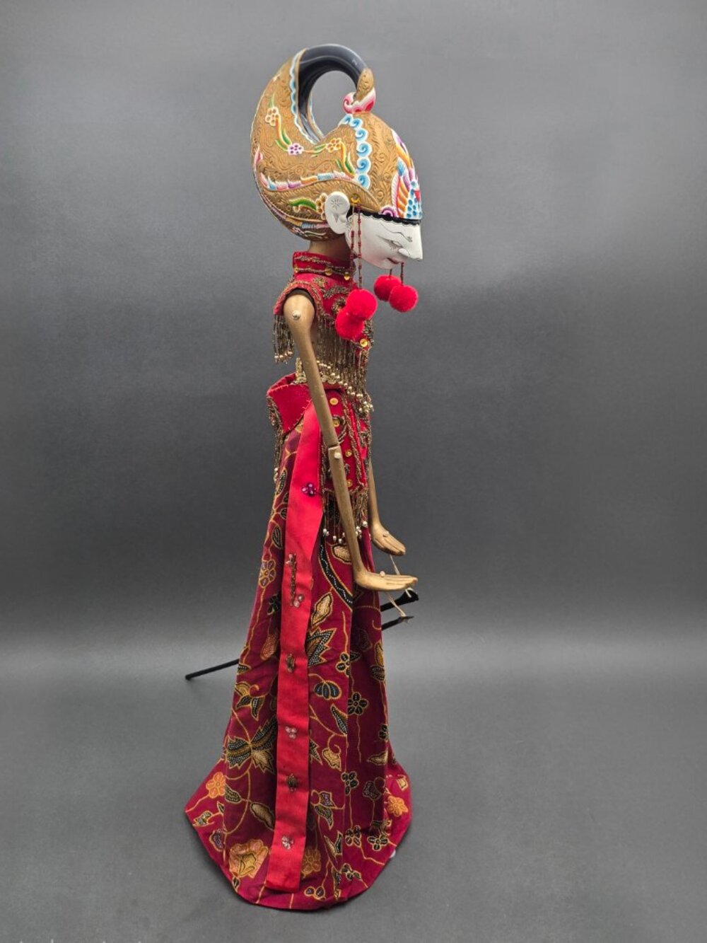 Vintage Indonesian Wayang Golek Arjuna Rod Puppet Carved Wood Batik 29" - Picture 15 of 15